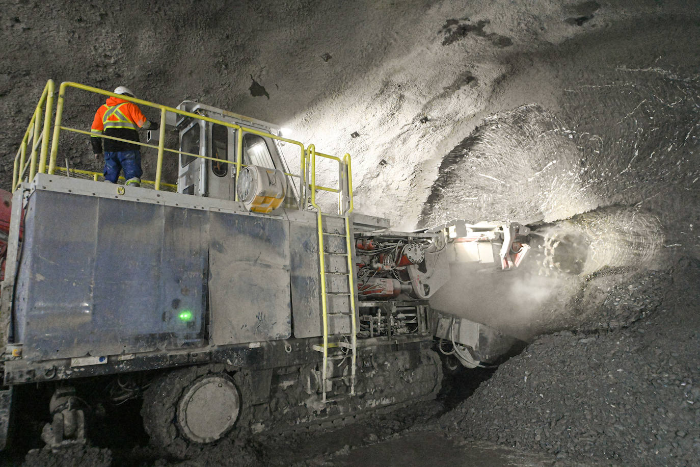 La variante ferroviaria se vislumbra al final del túnel