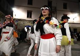 El primer día del Carnaval en Errenteria dejó ver los primeros disfraces de las diferentes cuadrillas del municipio.