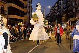 Zanpantzar trae el carnaval a Irun