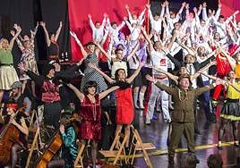 La mítica película 'Cabaret' fue la referencia sobre la que giró el concierto de Carnaval de 2015 con un tutti en la despedida.