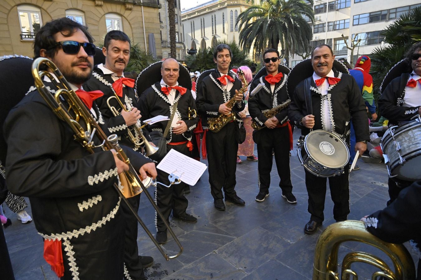 La Diosa Momo ordena diversión