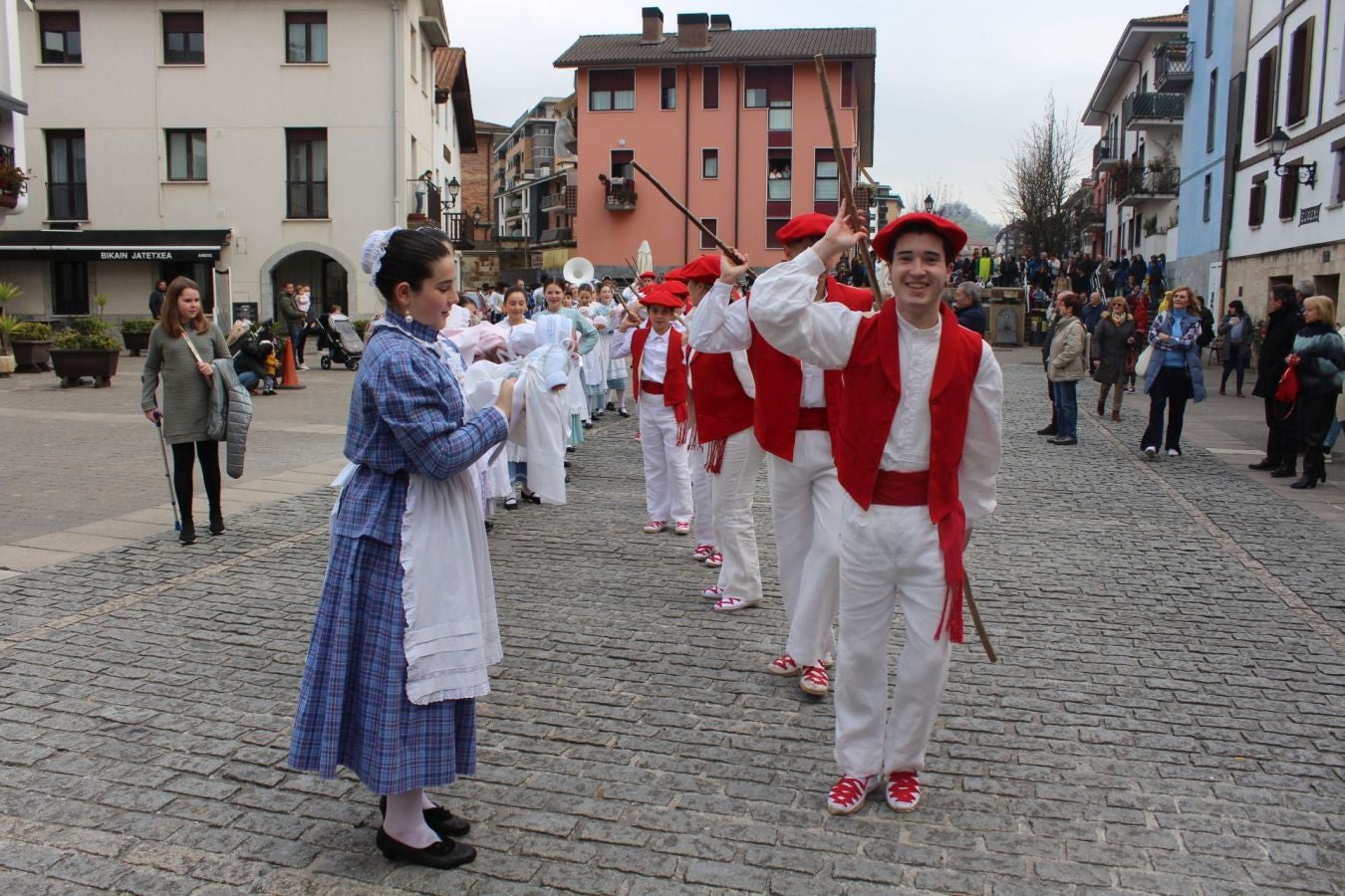 Desfile de Inude eta Artzainak en Astigarraga