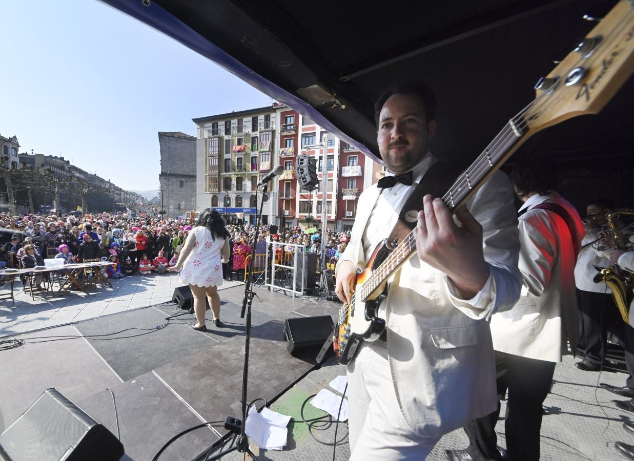 ¡Alegre Domingo de Carnaval!