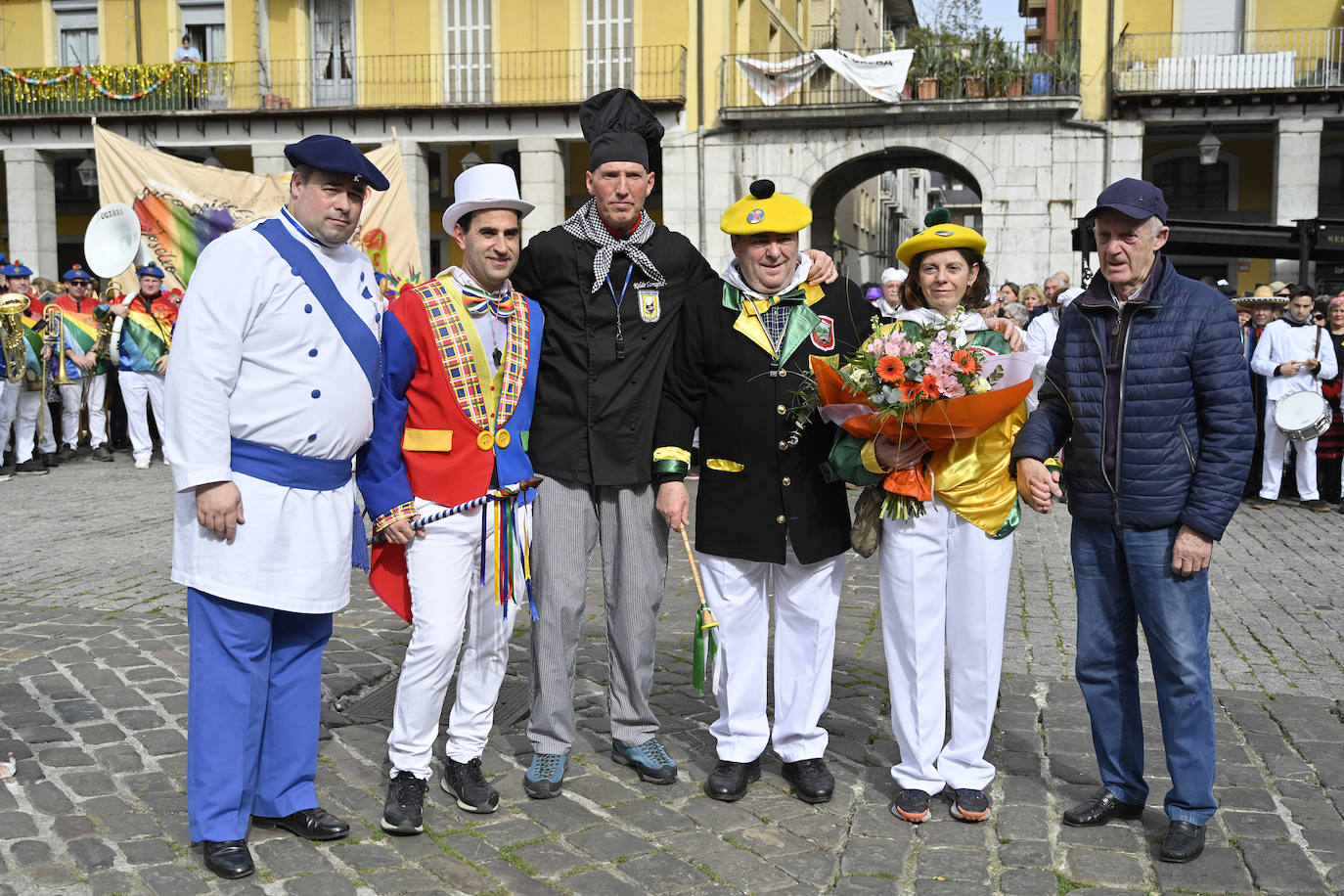 Asteartita pone el broche final a los carnavales de Tolosa