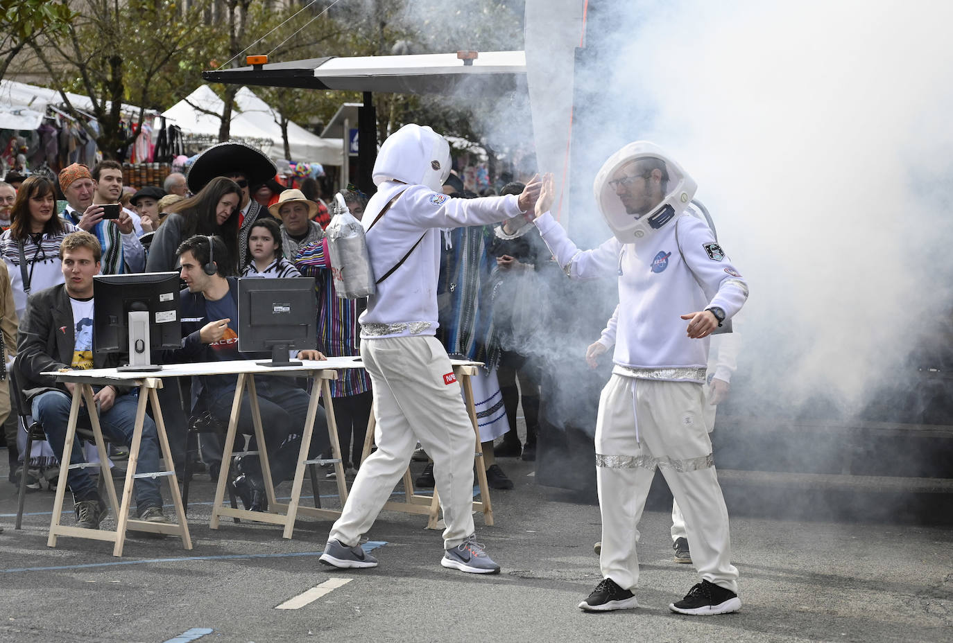 Asteartita pone el broche final a los carnavales de Tolosa