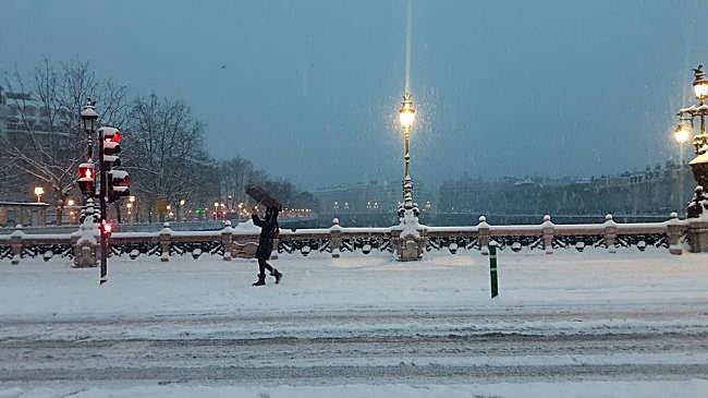 Imagen antes - Los vehículos tuvieron muchas dificultades para circular por el centro de la ciudad