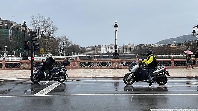 Imagen después - Los vehículos tuvieron muchas dificultades para circular por el centro de la ciudad