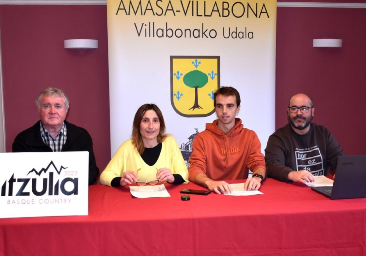 La presentación de la tercera etapa tuvo lugar en el ayuntamiento.