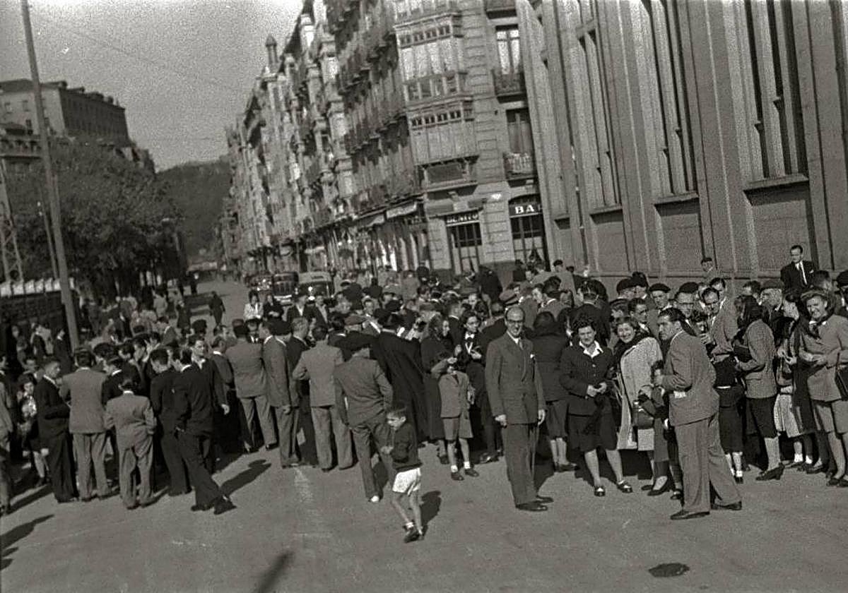 Feligresía de Amara en la iglesia de los Carmelitas.