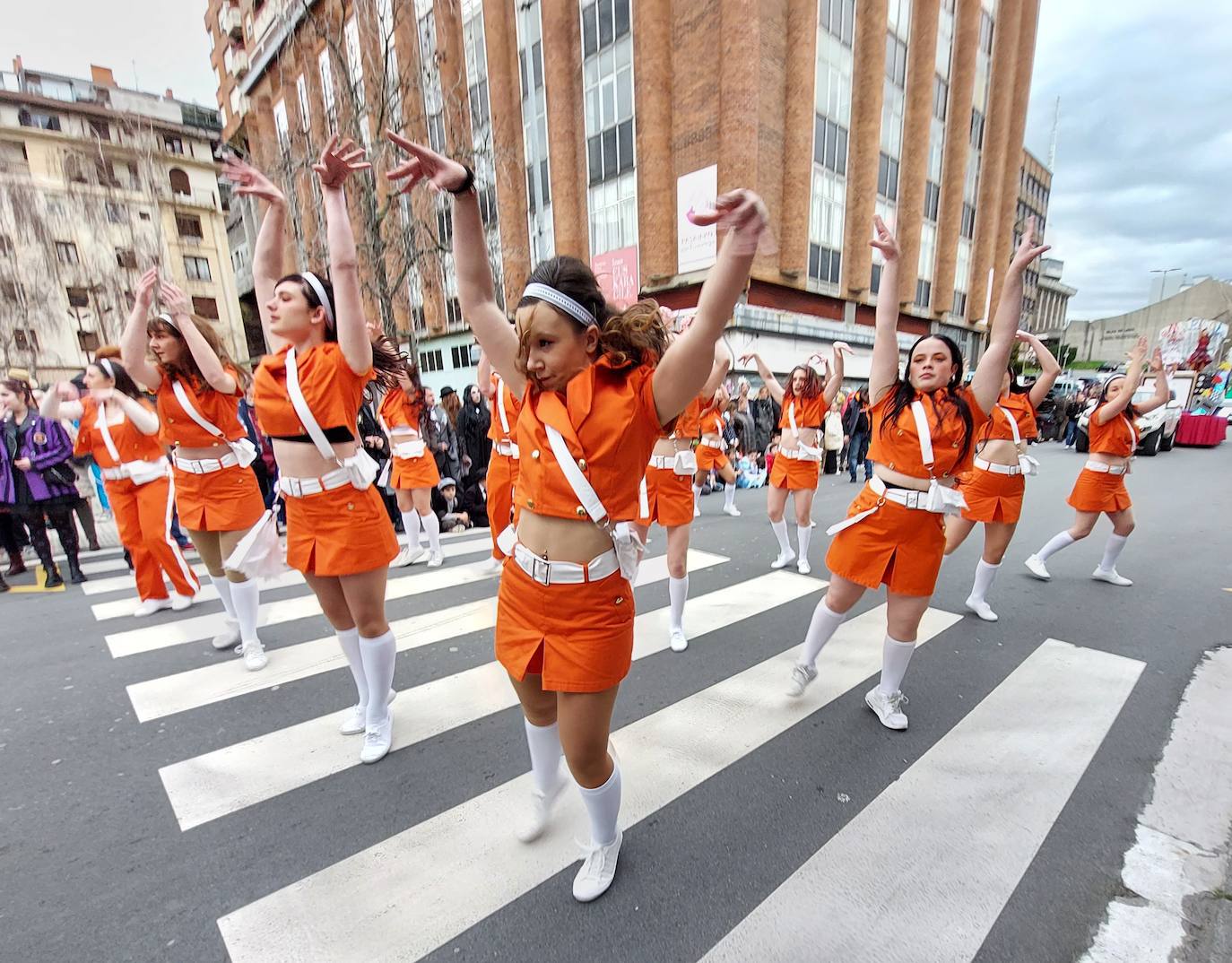 La magia del Carnaval alegra Trintxerpe