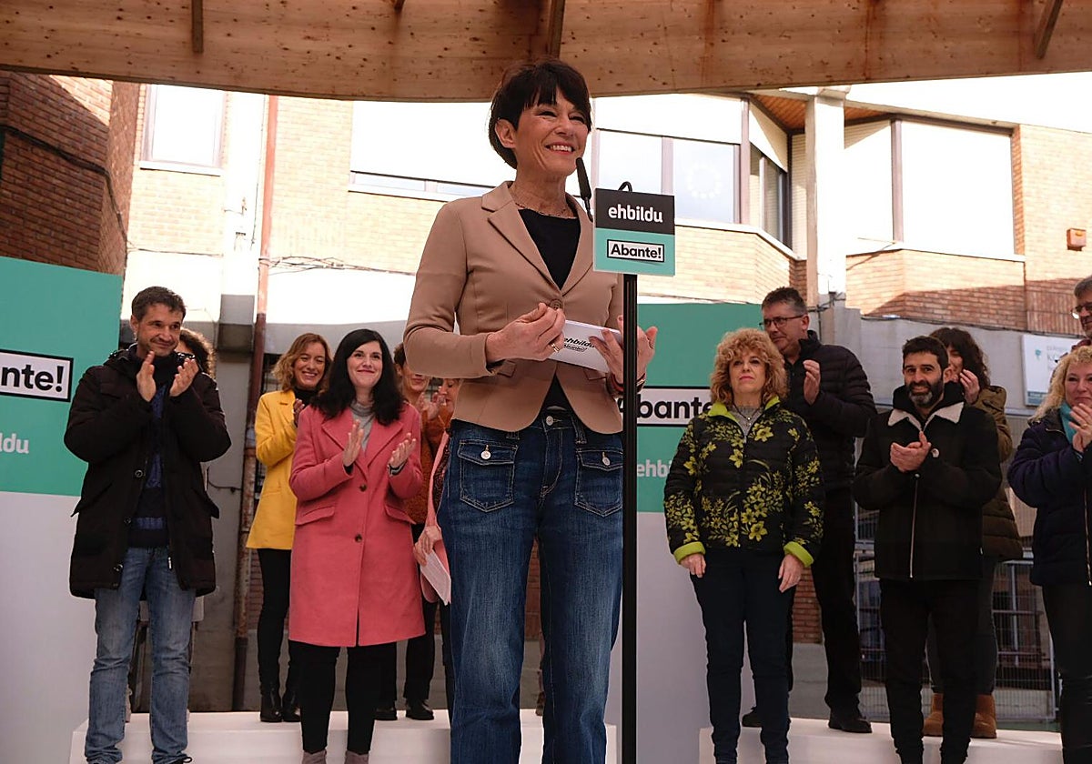 Maddalen Iriarte en el acto de esta mañana en Errenteria.