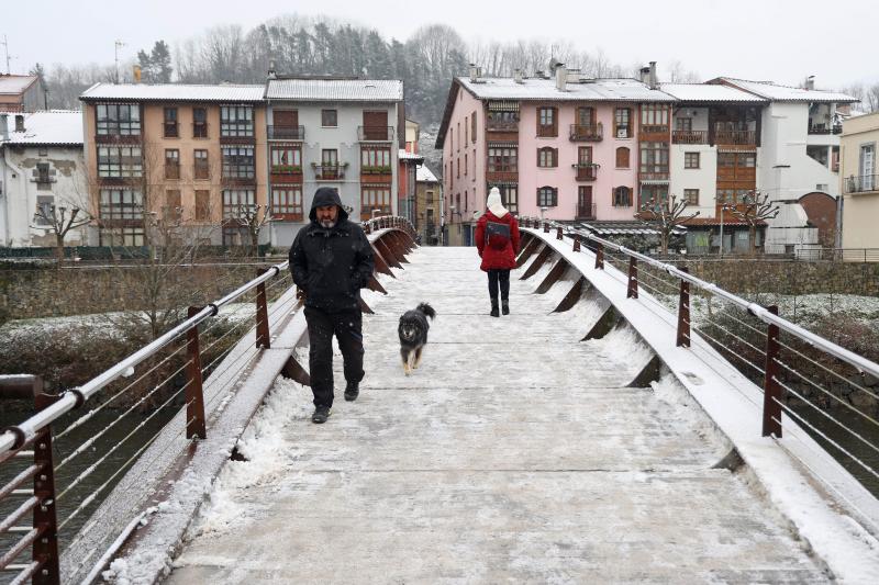 Nieve en Gipuzkoa: El manto blanco se extiende por el territorio