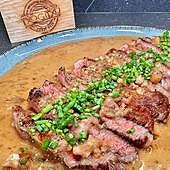 Lomo de vaca con salsa de tuétano