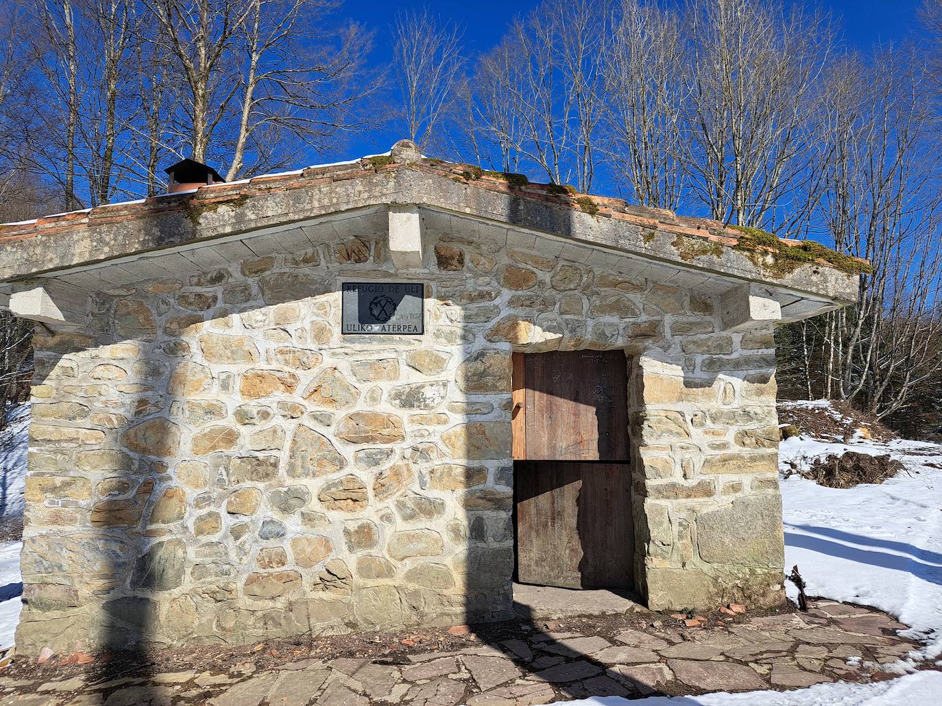 La cima de los mil secretos