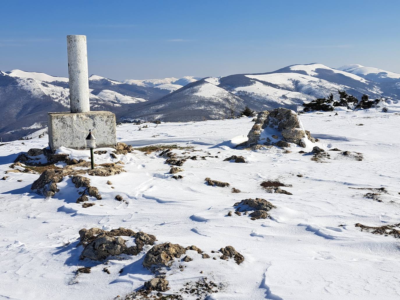 La cima de los mil secretos