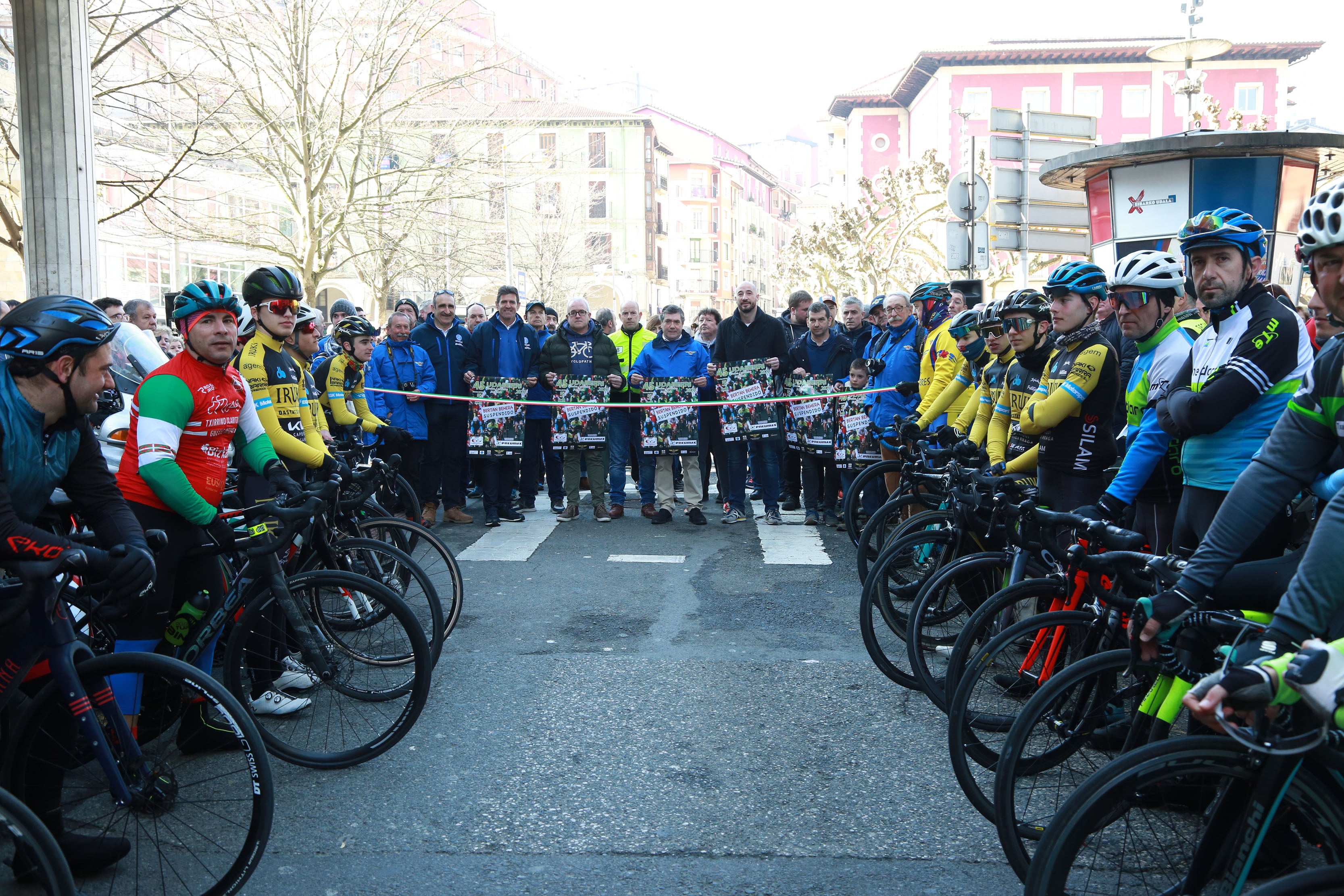 Protesta del ciclismo guipuzcoano