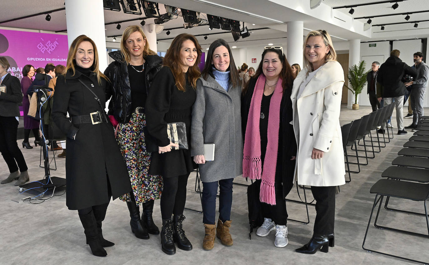 Naiara Lopetegi, Nekane Navascués, Eider Ayuso, Nerea Ibañez, Anne Vadillo e Irune Zubiaurre.