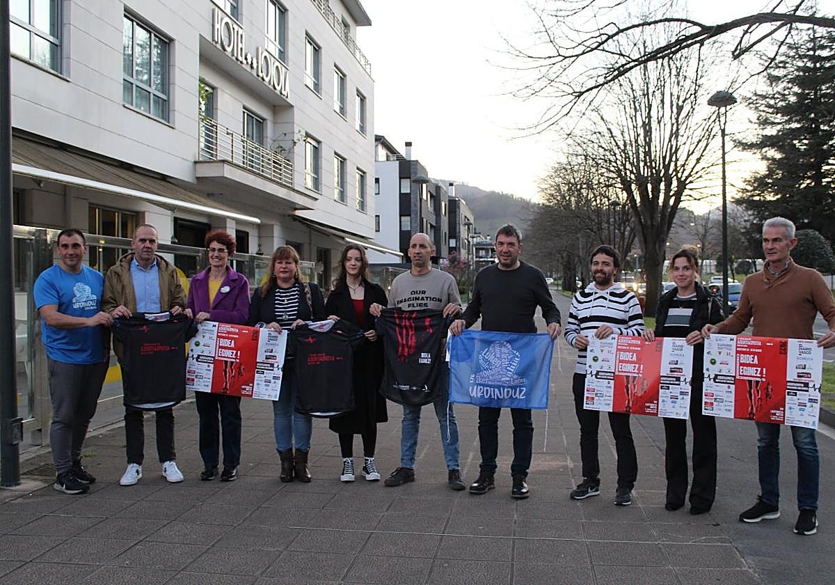 Organizadores, representantes institucionales, patrocinadores y familiares de Diego García.