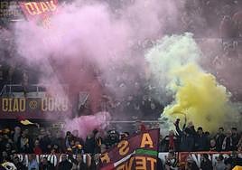 Aficionados de la Roma en el Stadio Olimpico.