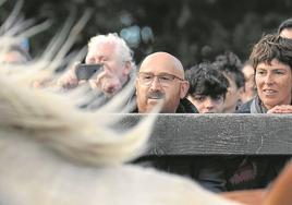 Javier Cámara y Mónica López, en una secuencia de 'Rapa'. Los dos estarán en Donostia para presentar la segunda temporada de la serie.
