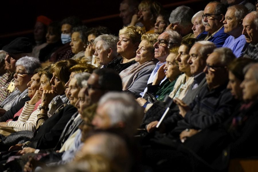 Homenaje a los niños y niñas de la guerra