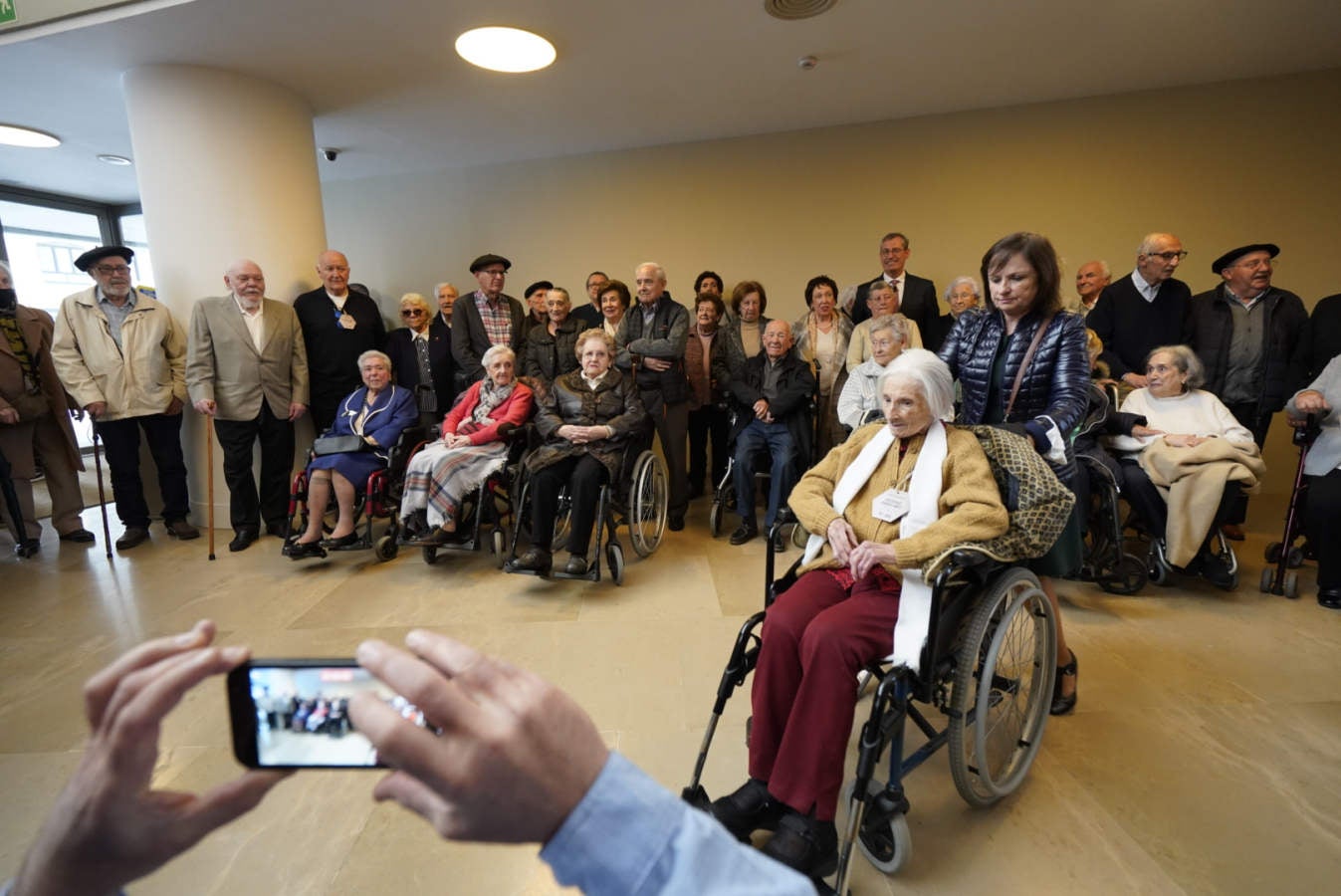 Homenaje a los niños y niñas de la guerra