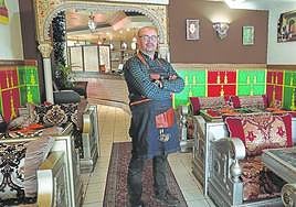 Fathallah Amamou, en el agradable y genuino comedor del Atlas.