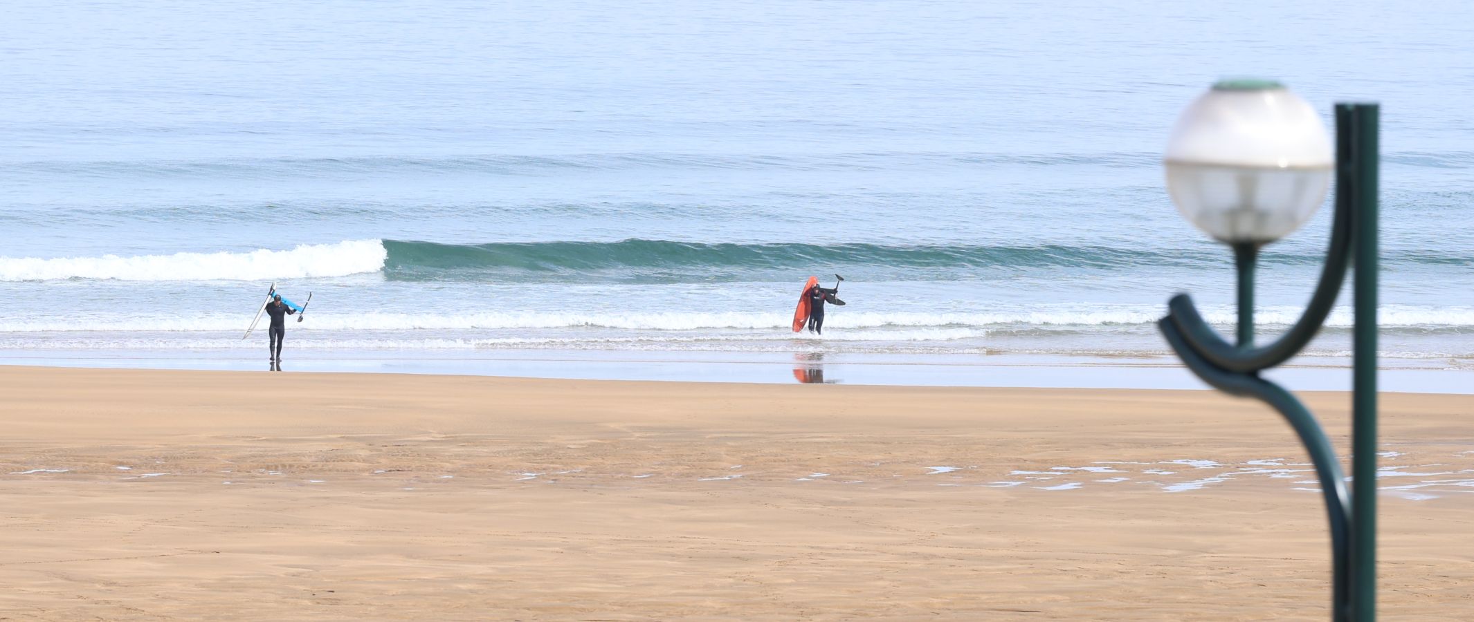 El mar se &#039;traga&#039; la playa de Zarautz