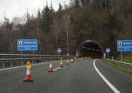 'By-pass' en el túnel de Oindolar, zona donde se ubicará unos de los cuatro radares temporales por motivos de seguridad debido a las obras.