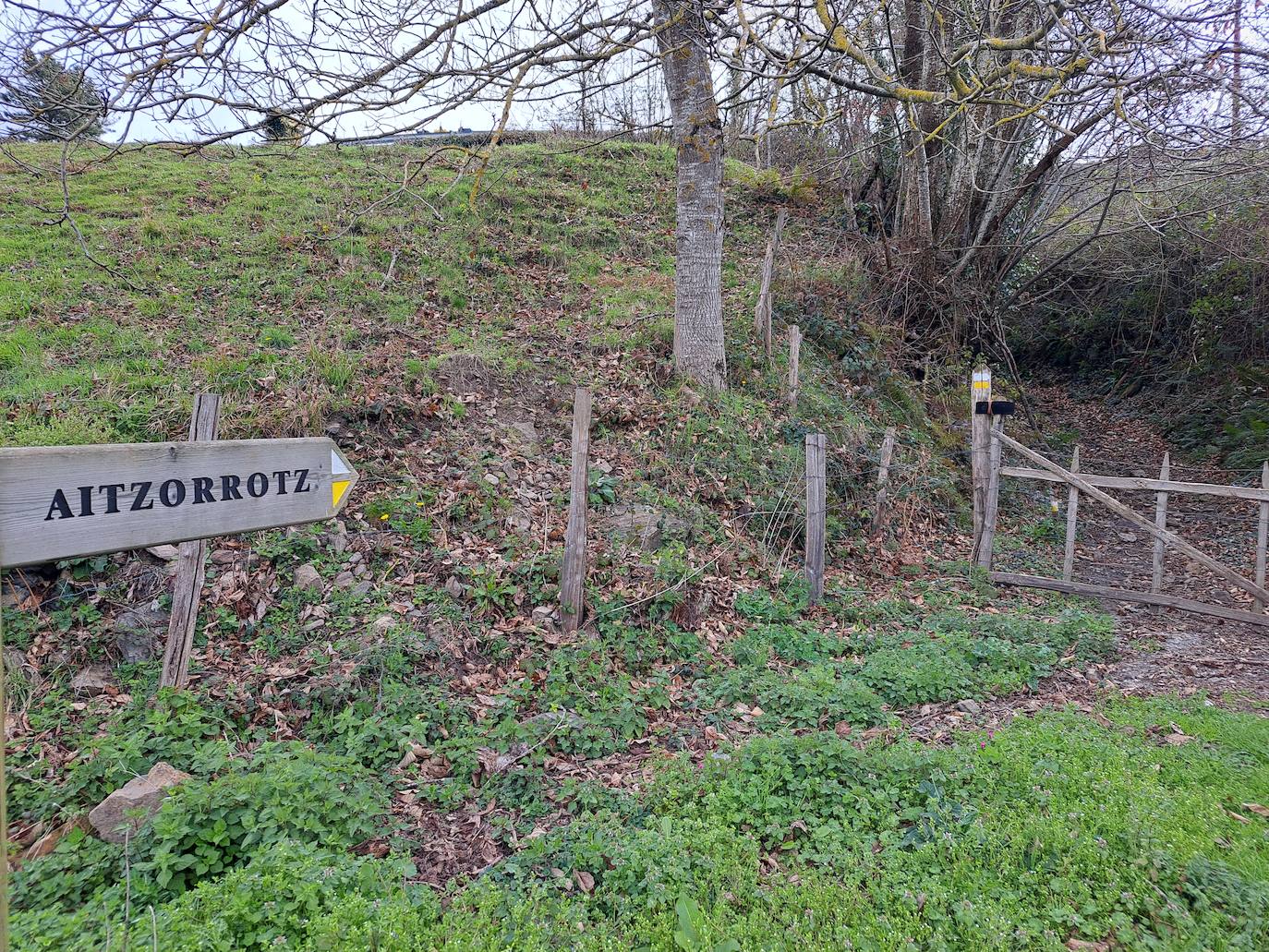 Aitzorrotz, una mole sobre el Alto Deba