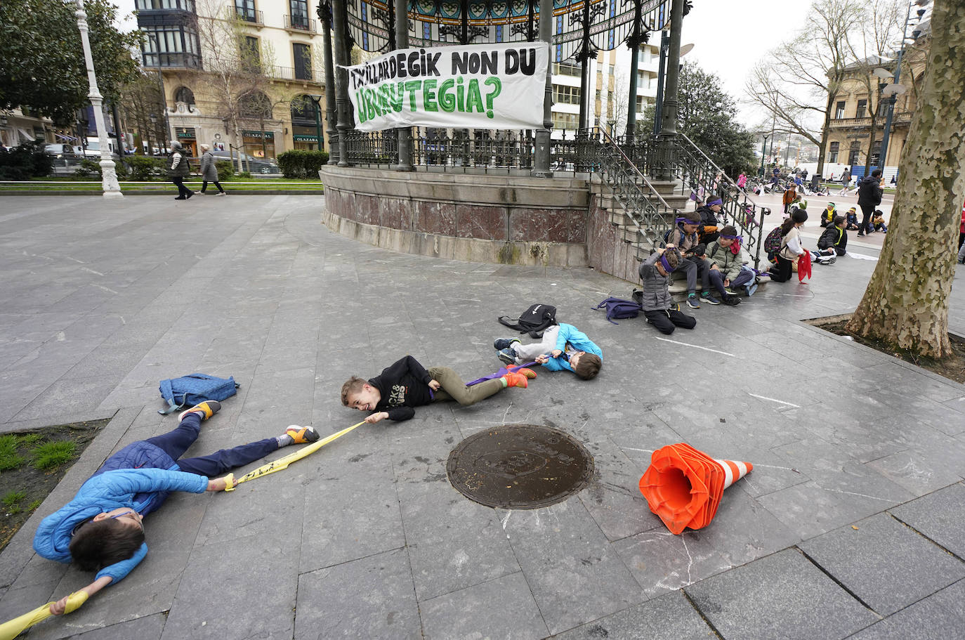 Errenteria eta Donostia batu ditu giza kateak