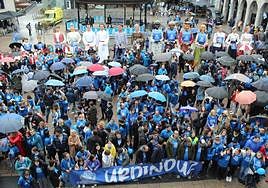 Una marea azul inunda Azpeitia