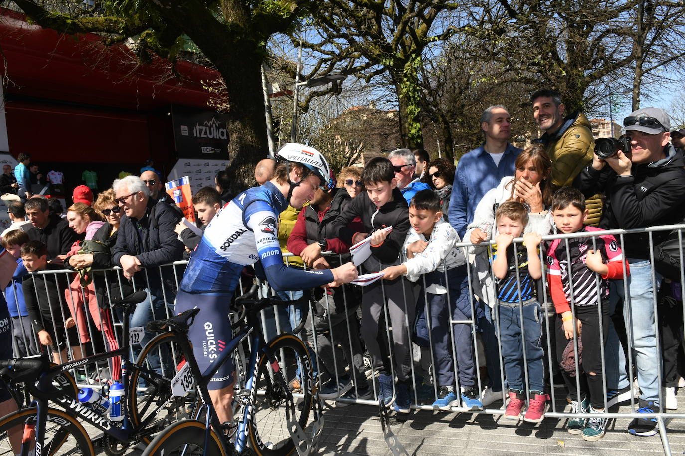 Las mejores imágenes de la tercera etapa de la Itzulia