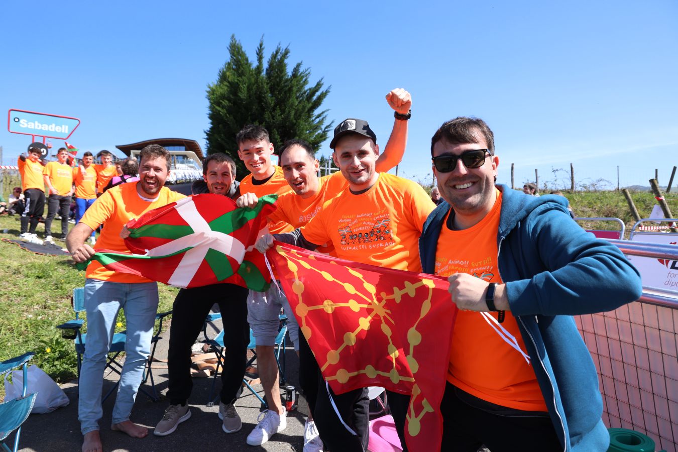 El espectáculo de la subida a Hika