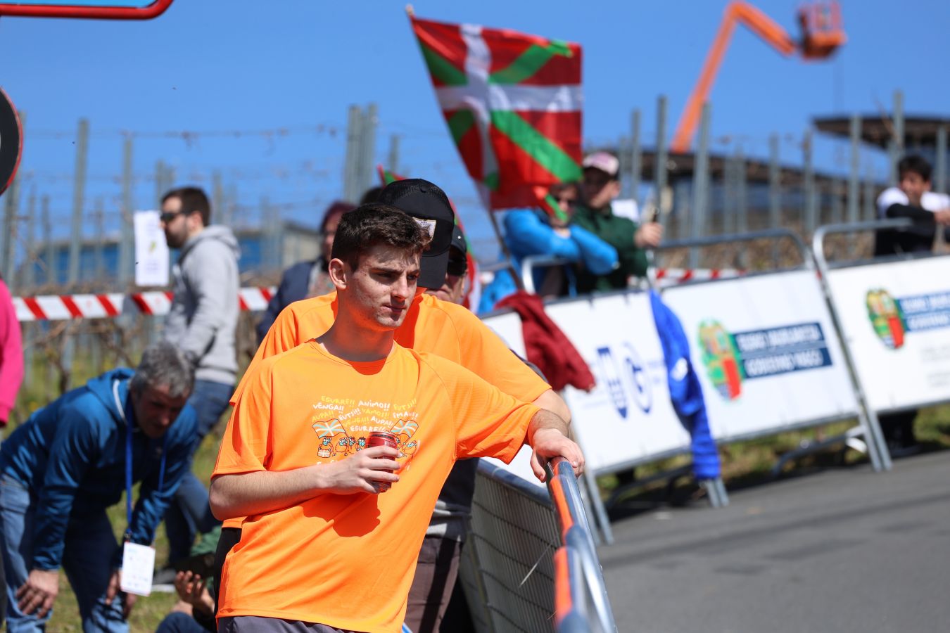 El espectáculo de la subida a Hika