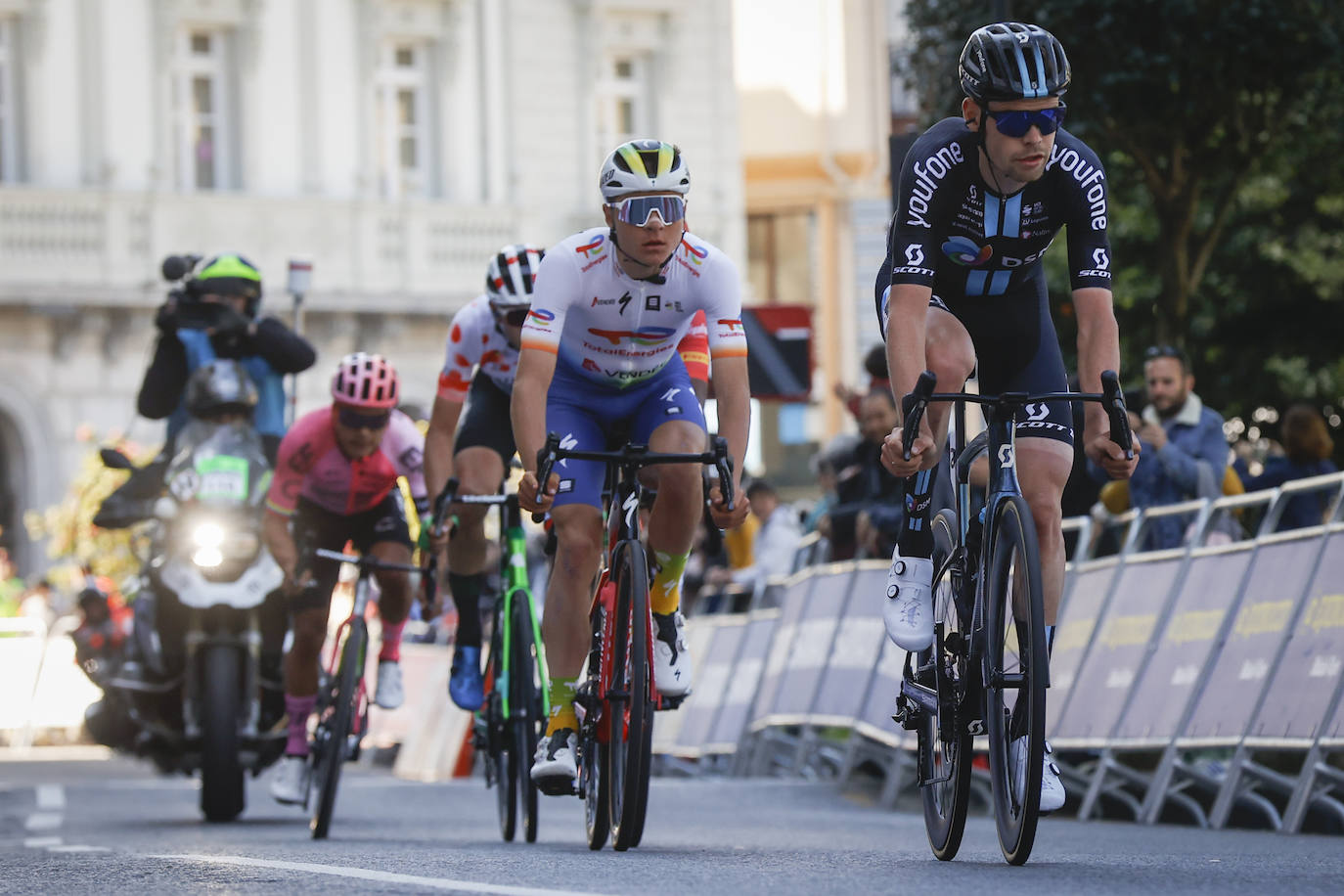 Las mejores imágenes de la cuarta etapa de la Itzulia