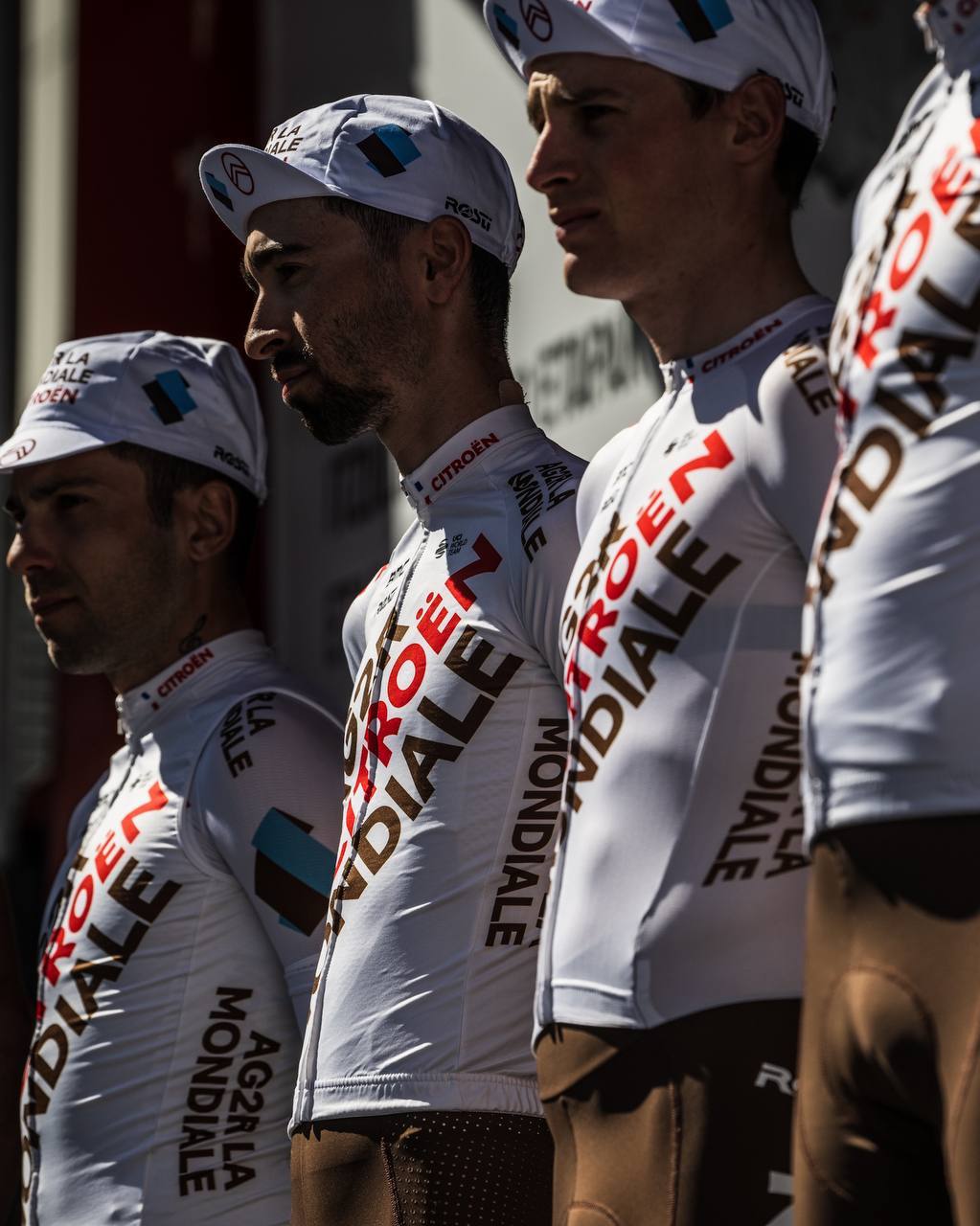 La Itzulia siente el calor de la afición