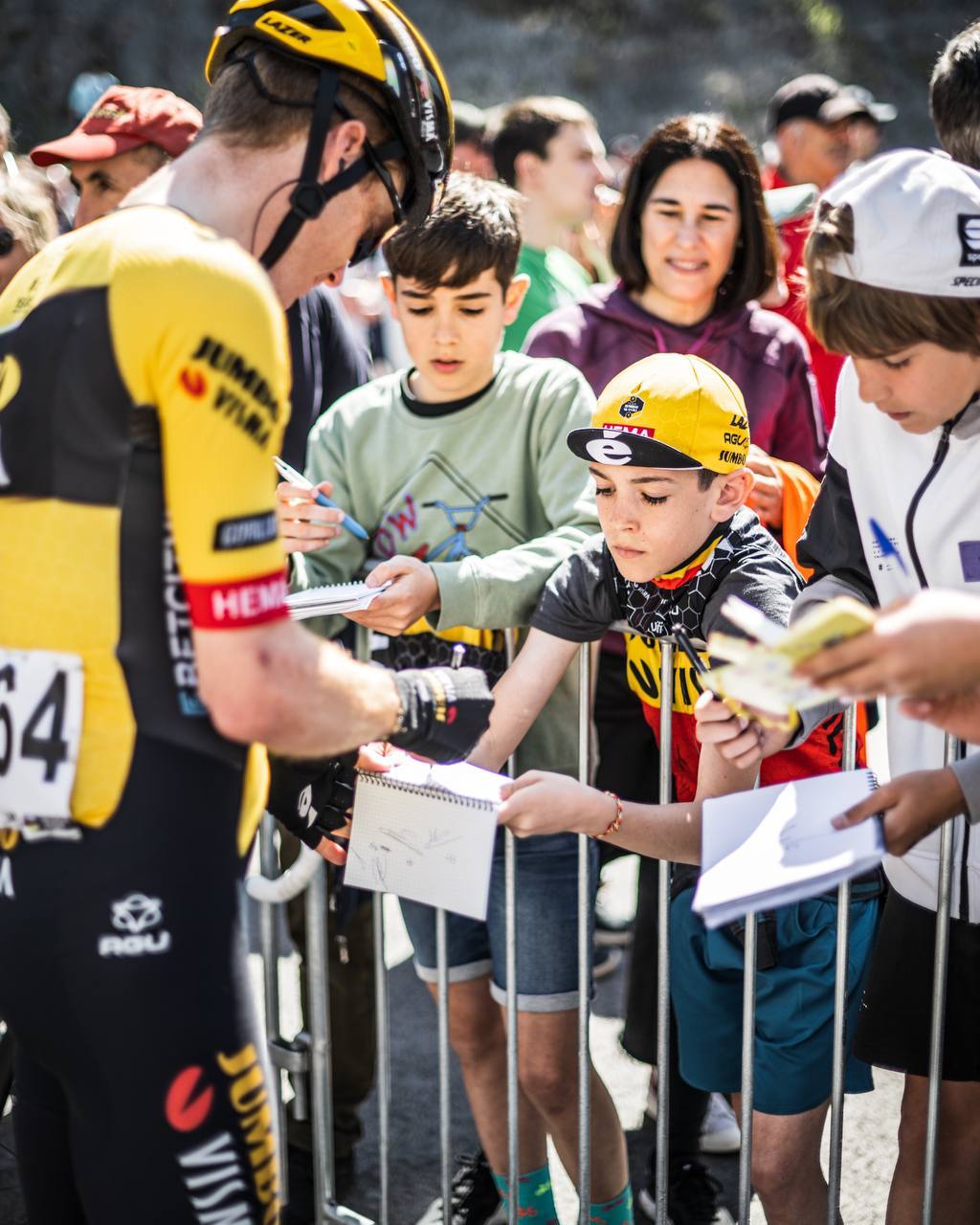 La Itzulia siente el calor de la afición