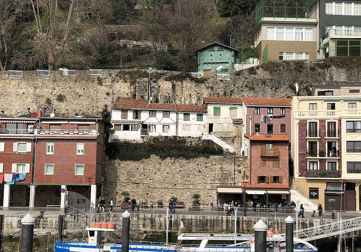 El alcalde de San Sebastián considera que los agresores de los dos vigilantes del muelle «no pueden salir de rositas»