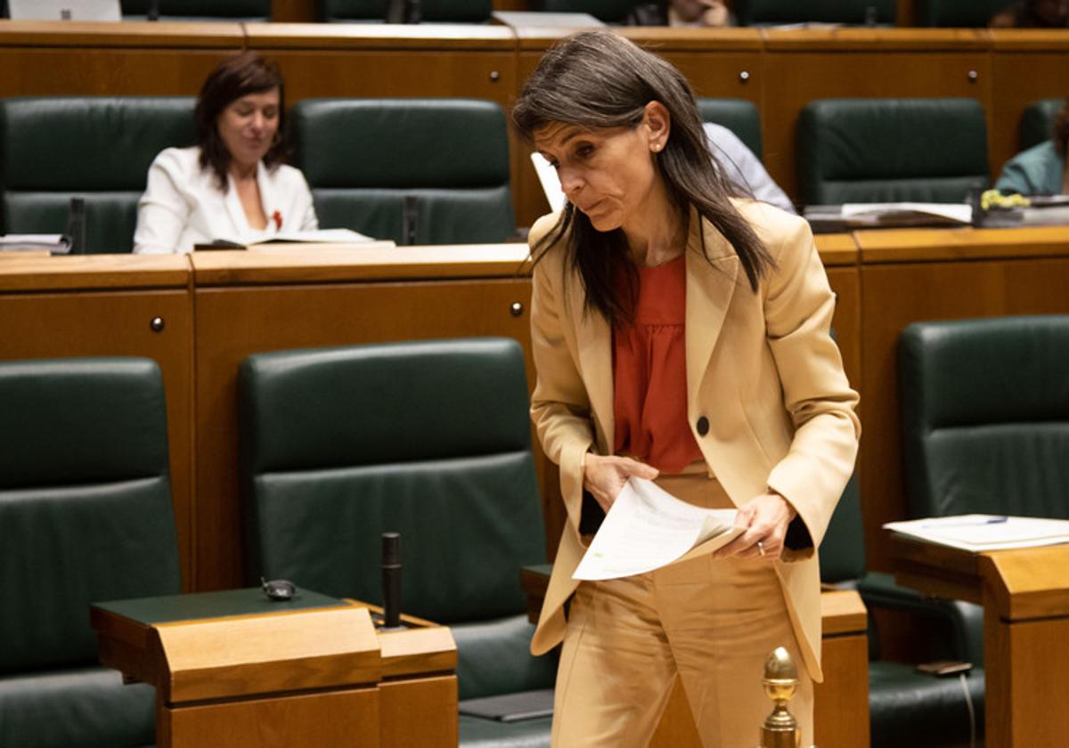 Nerea Melgosa en el Parlamento Vasco.