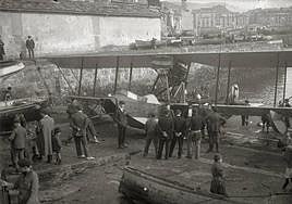 Hidroavión en la zona de Kai arriba.
