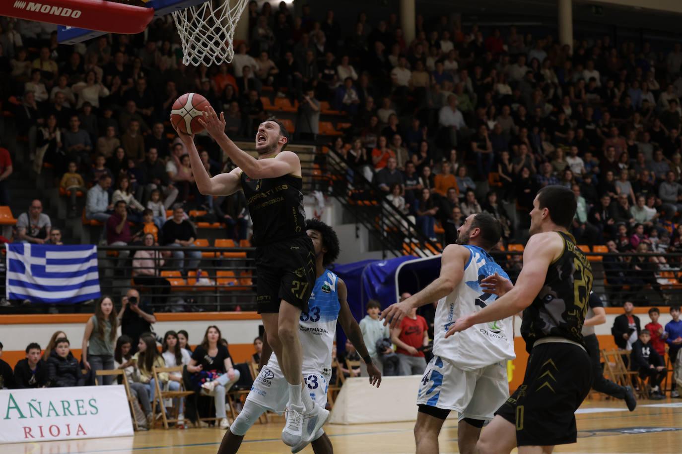 Las mejores imágenes del Iraurgi-Cáceres