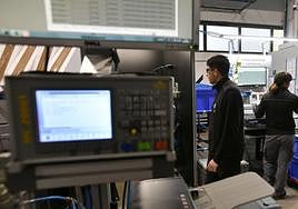 Actividad en una industria guipuzcoana.