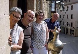Miembros de Ekintza Bibe (Karmele Marin, J.A. Barcenilla, Beatriz Alonso y Alberto Camino).