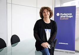 Pilar Garrido, coordinadora general de Podemos Euskadi, en la sede donostiarra del partido.