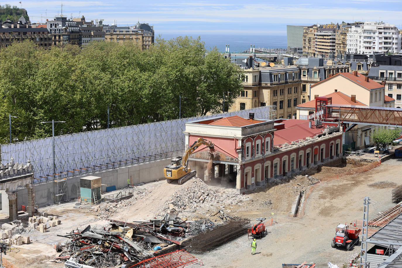 La demolición de la estación de tren de San Sebastián