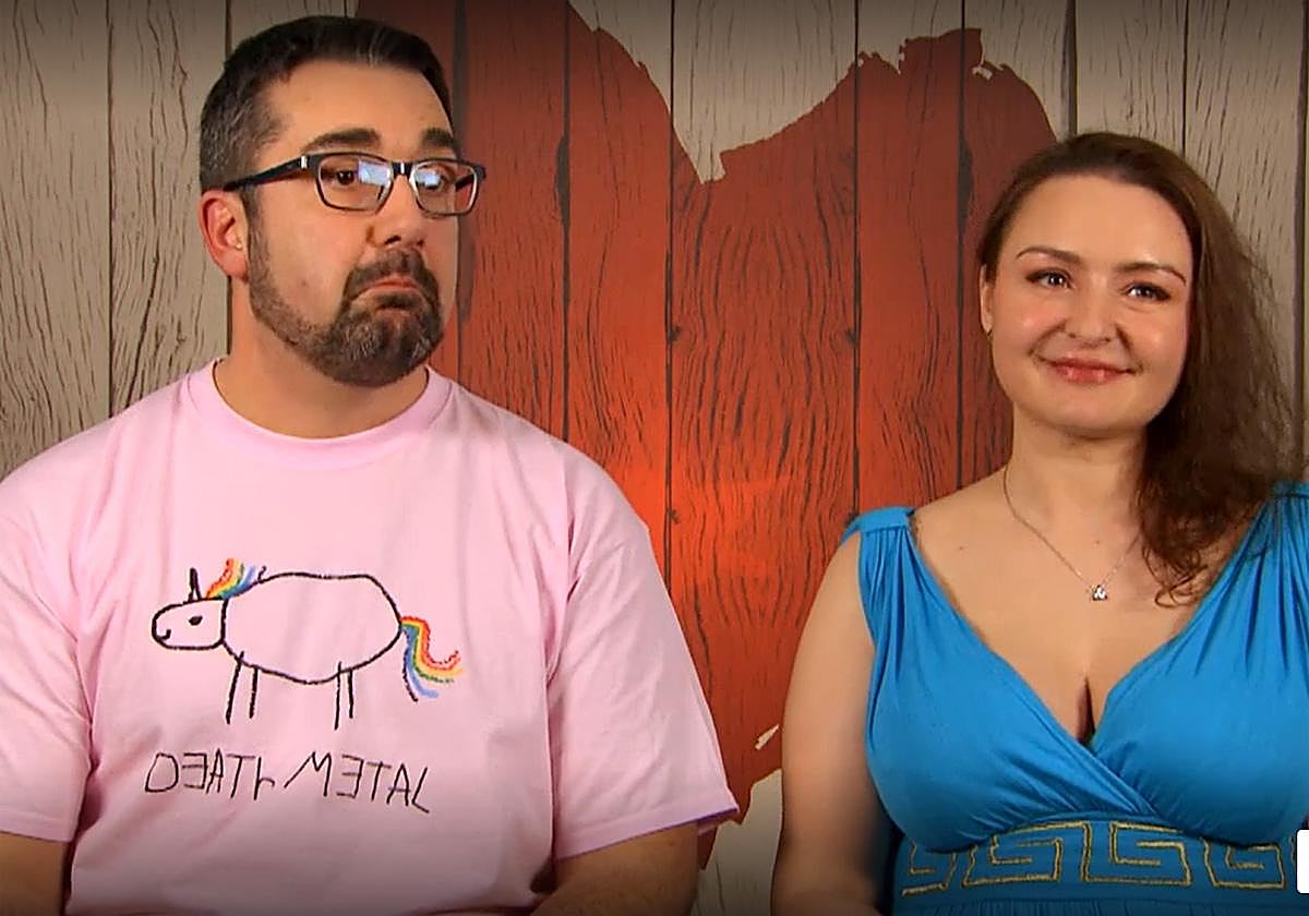Josu y Elena durante el momento de la decisión final en First Dates de este jueves.