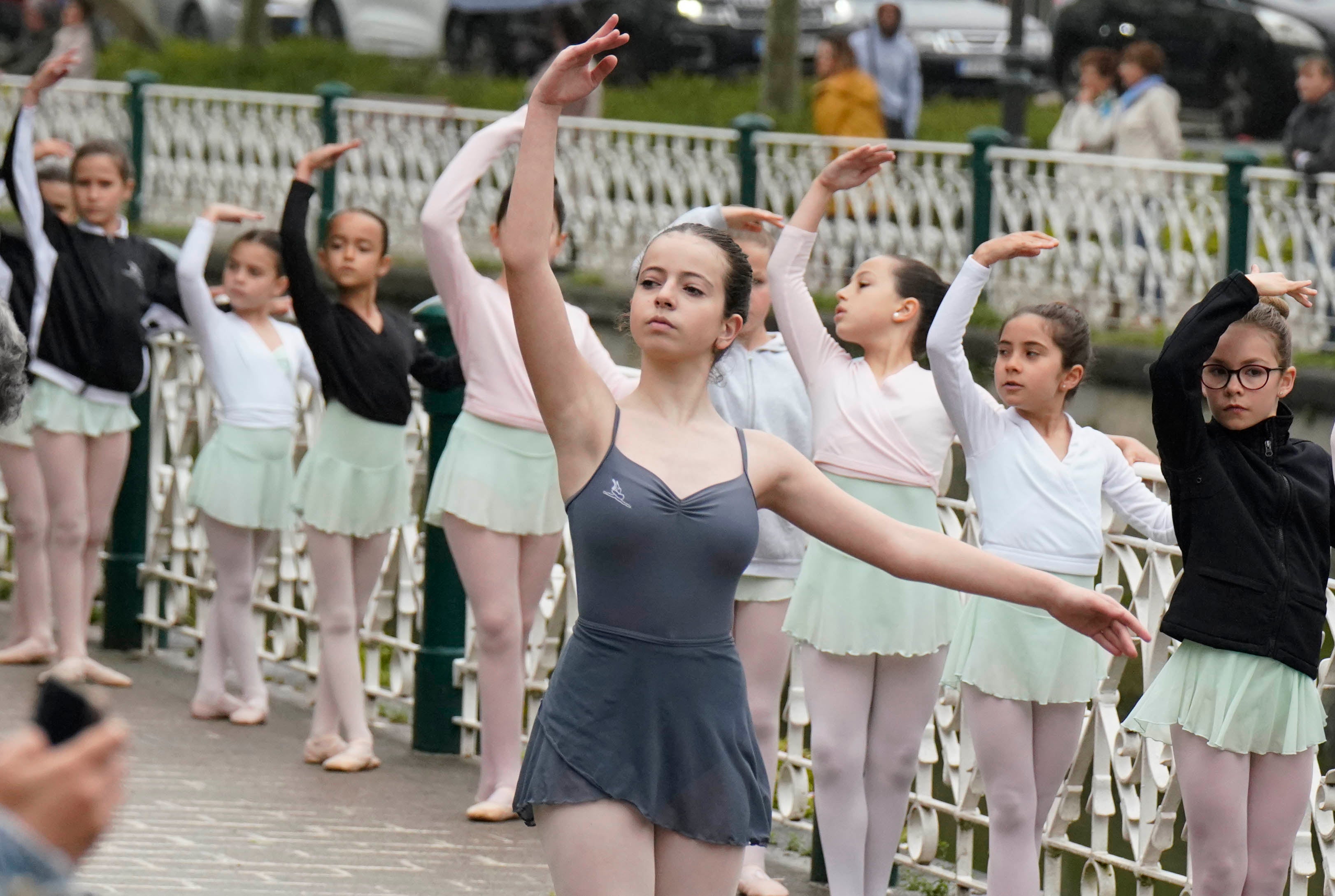 Baile sobre el canal de Dunboa
