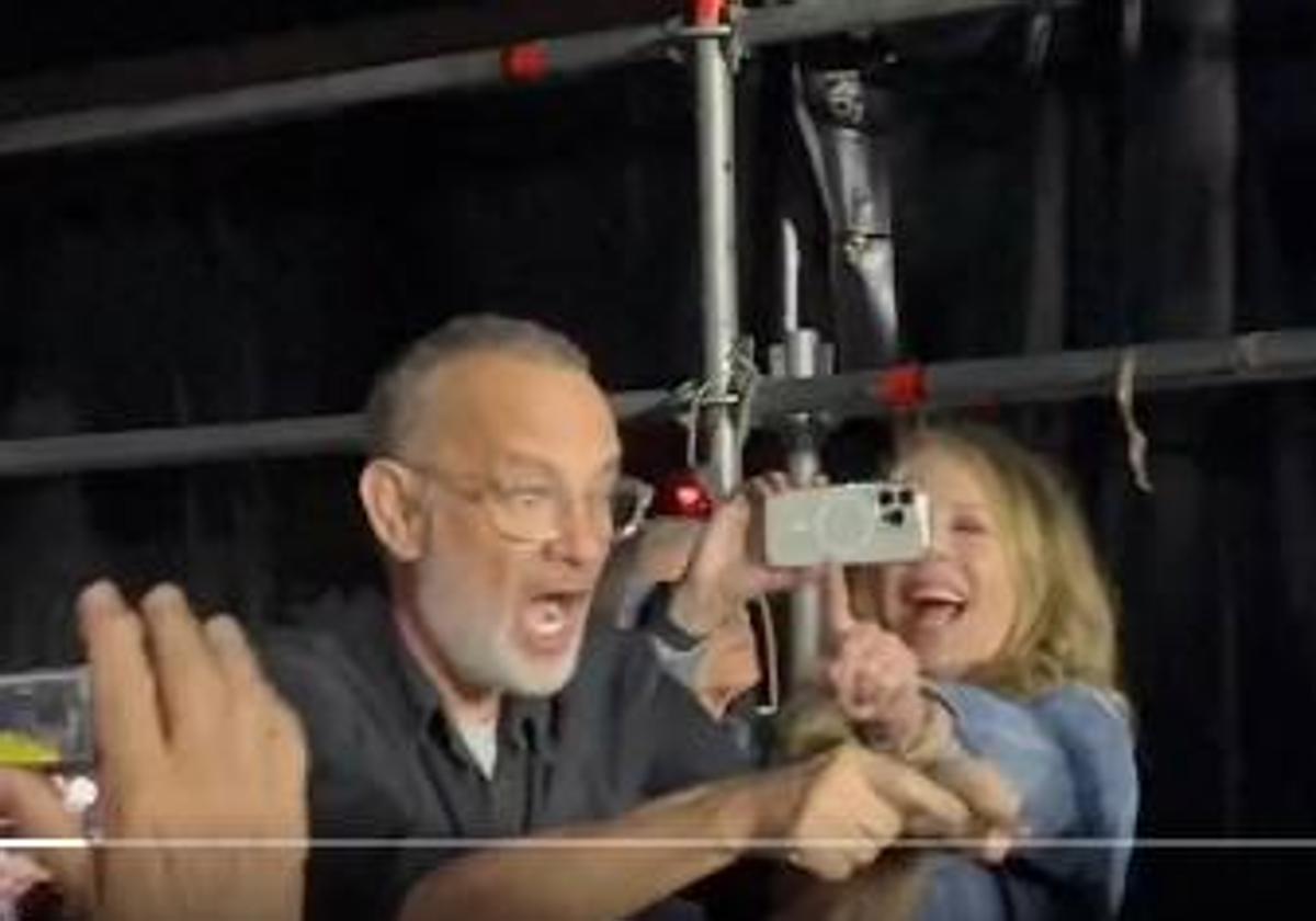 Tom Hanks y su mujer, entregados a Springsteen durante su concierto en Barcelona