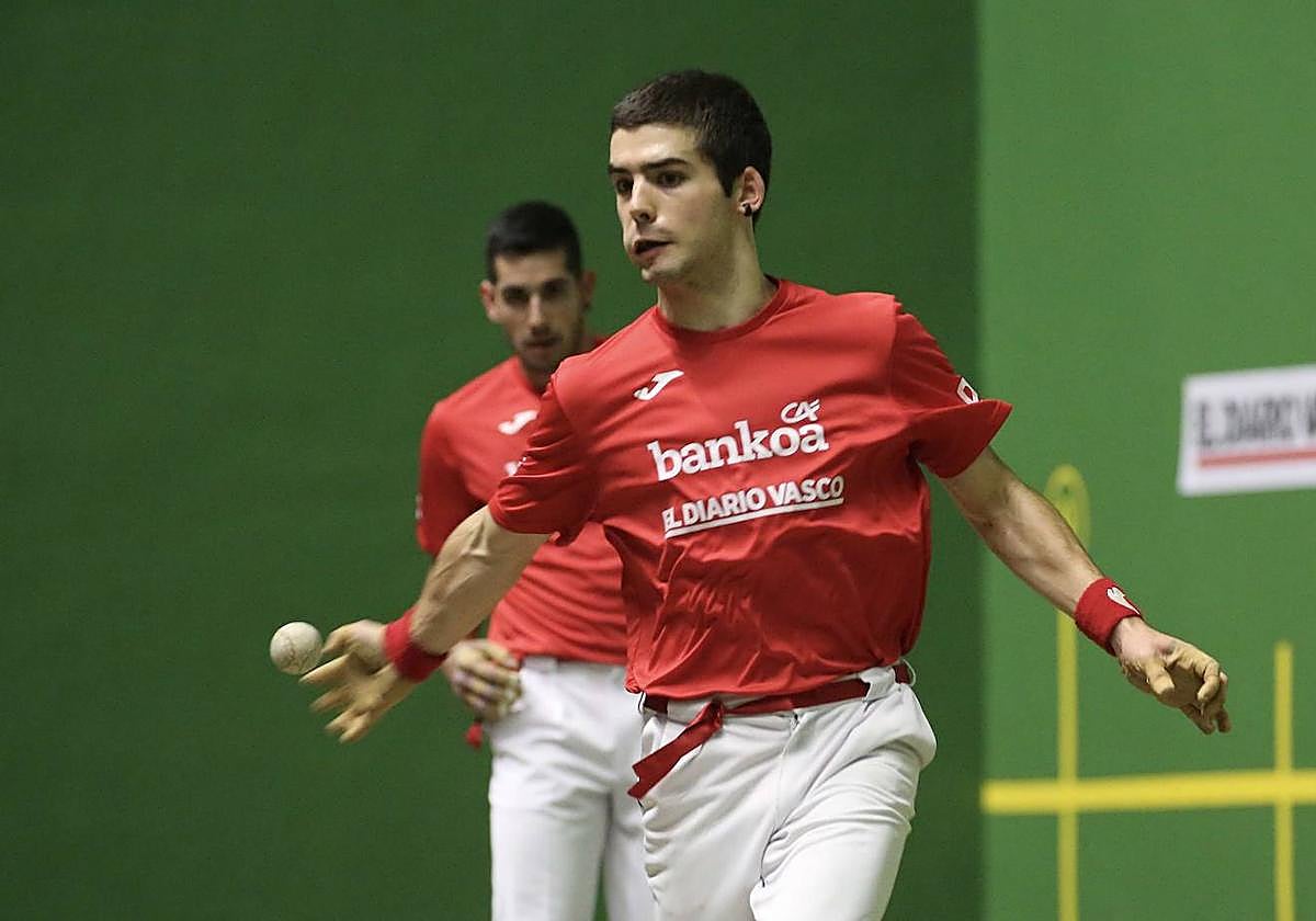 El delantero navarro Unai Mata debutará con Aspe en junio